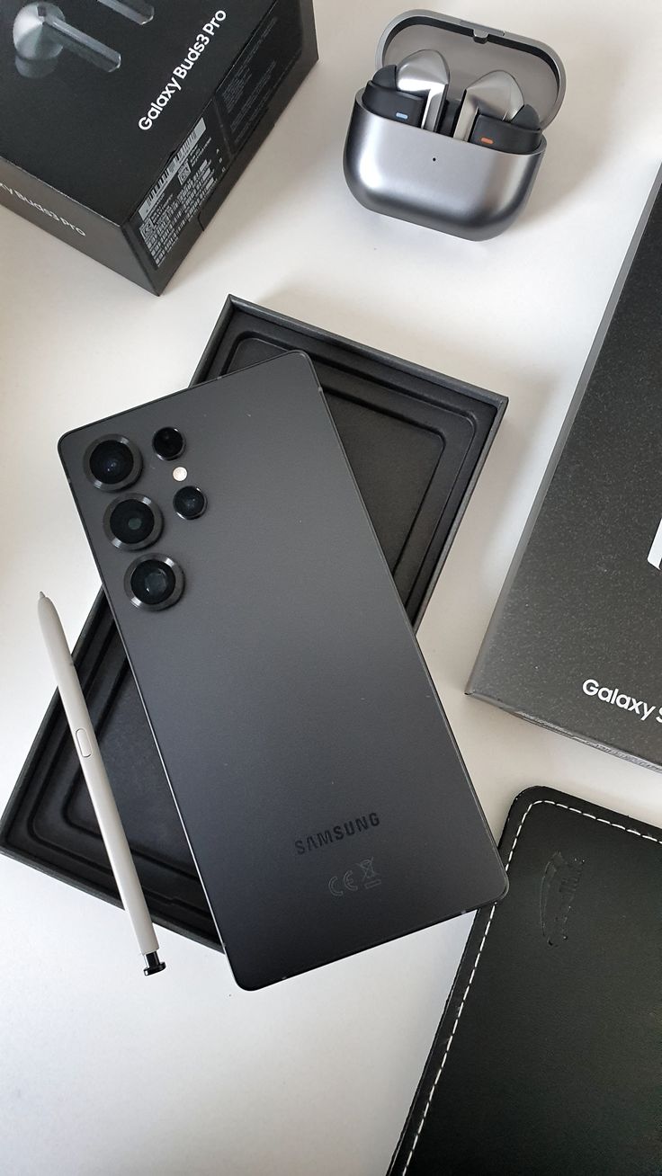 Samsong Galaxz S25 Ultra