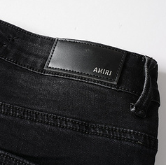 881 Amiri Jeans