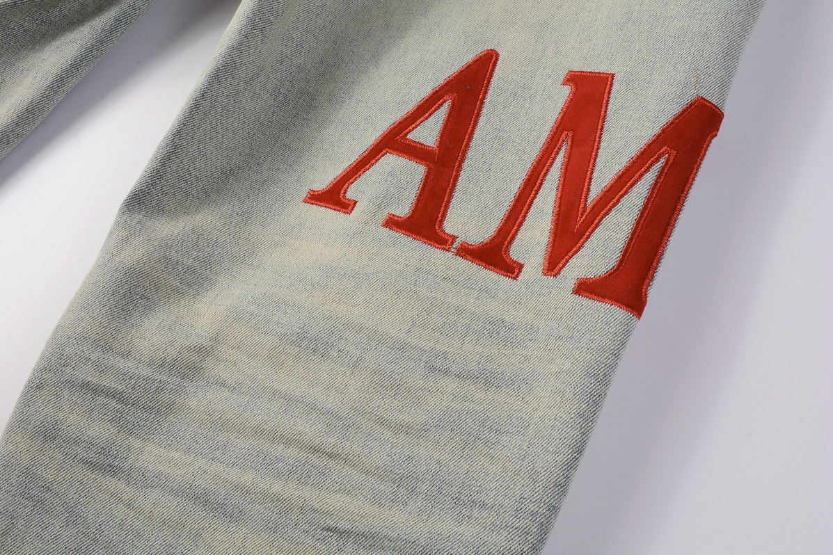 8886 Amiri Jeans