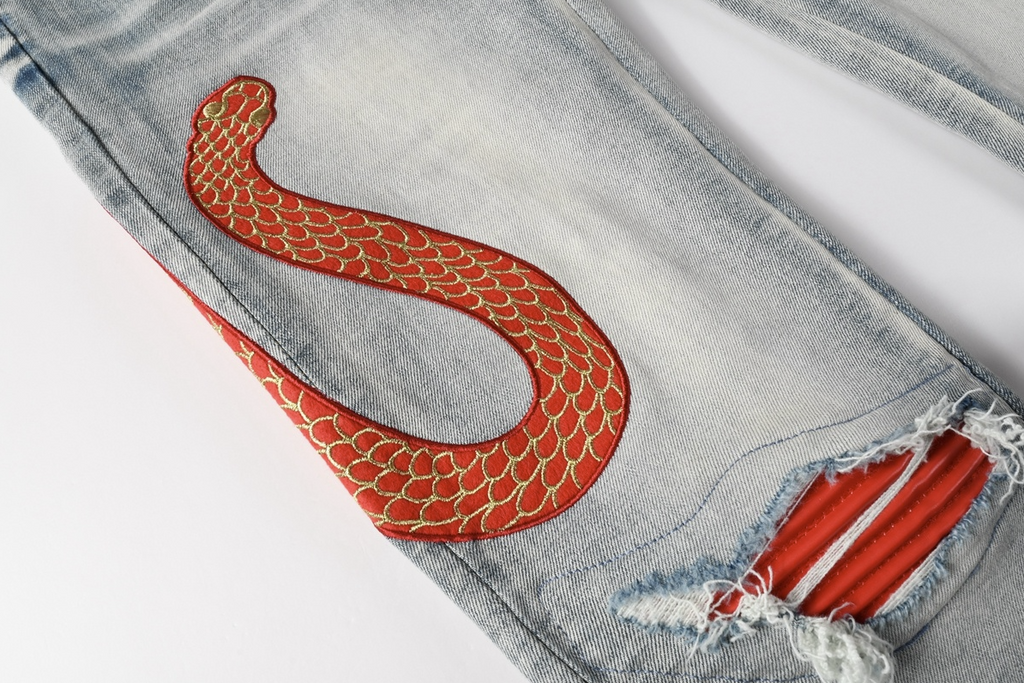 8933 Amiri Jeans