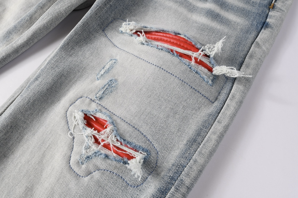8933 Amiri Jeans