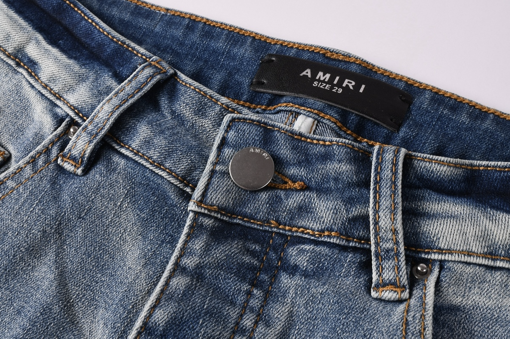 8936 Amiri Jeans