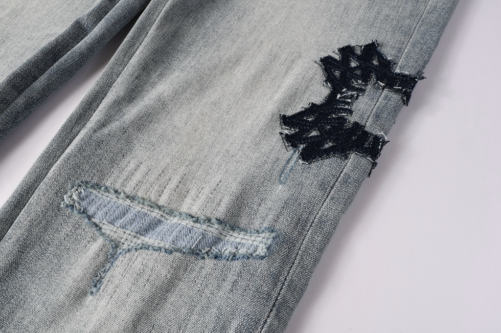 8936 Amiri Jeans