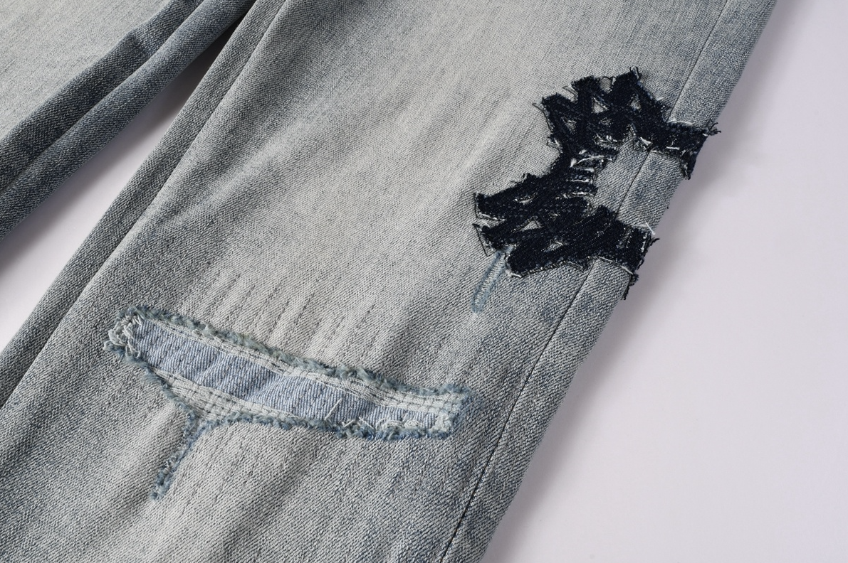 8936 Amiri Jeans