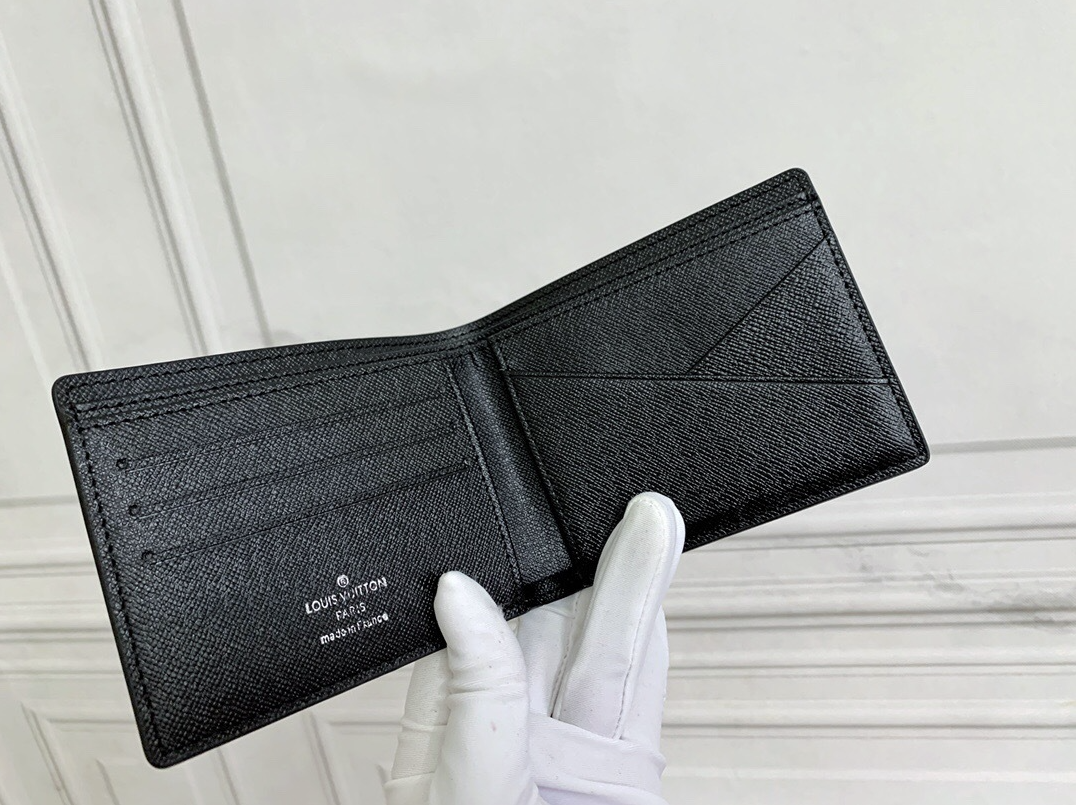 M60894 LV Wallet