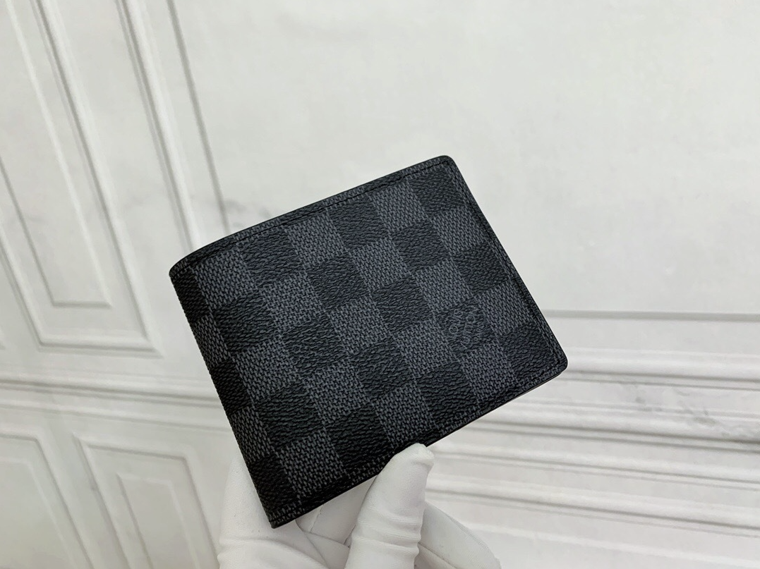 M60892 LV Wallet