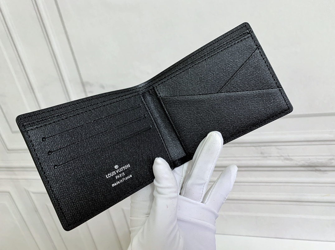 M60892 LV Wallet