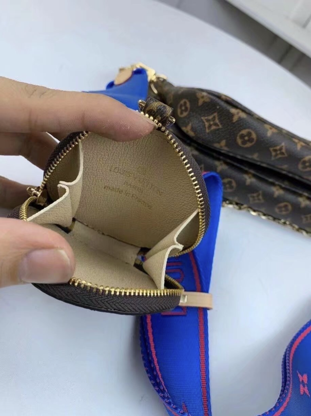 44821 LV Purse Blue Strap