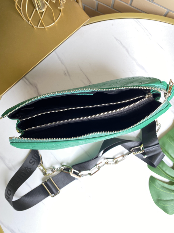 57788 Coussin LV Purse Green