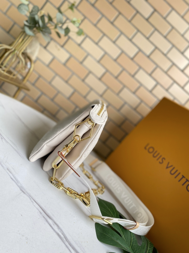 57786 Coussin LV Purse White