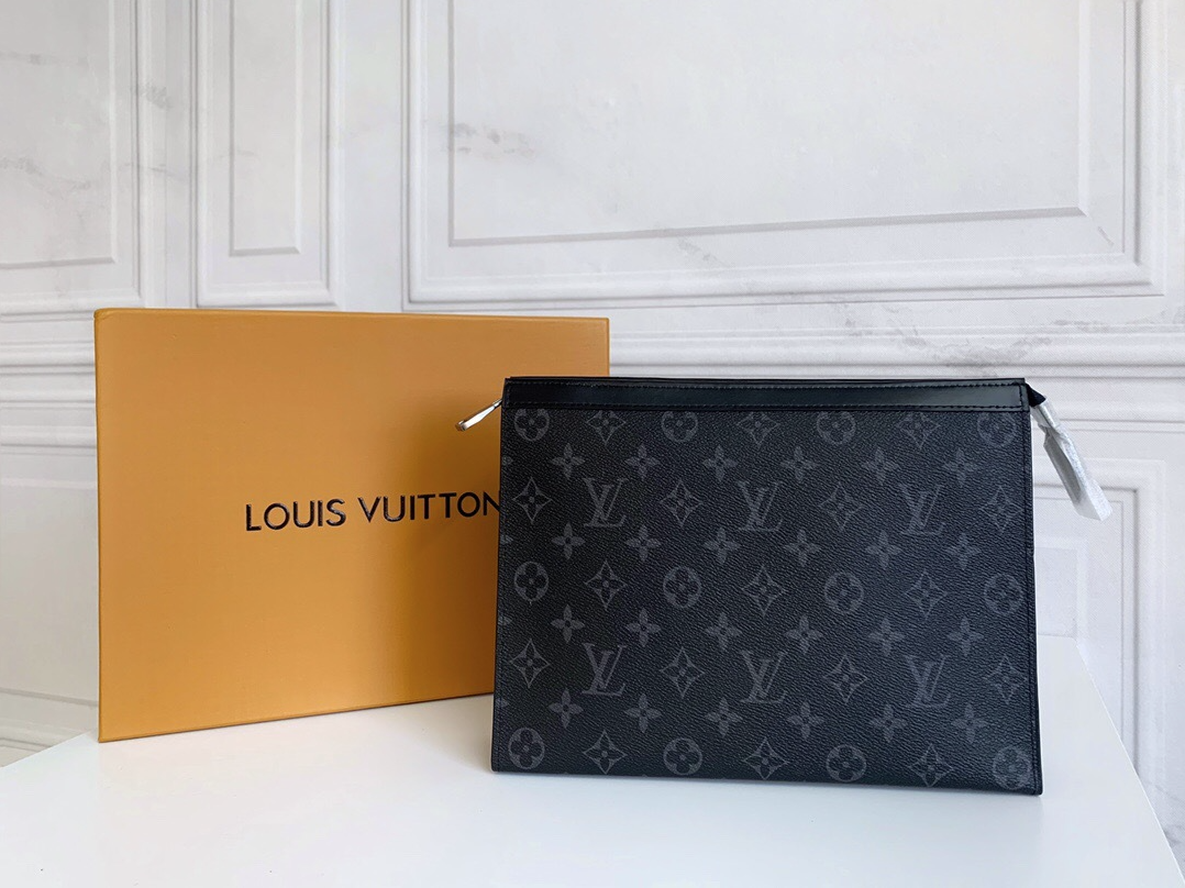 1002 Pochette Voyage LV Bag
