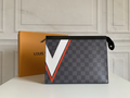 1003 Pochette Voyage LV Bag