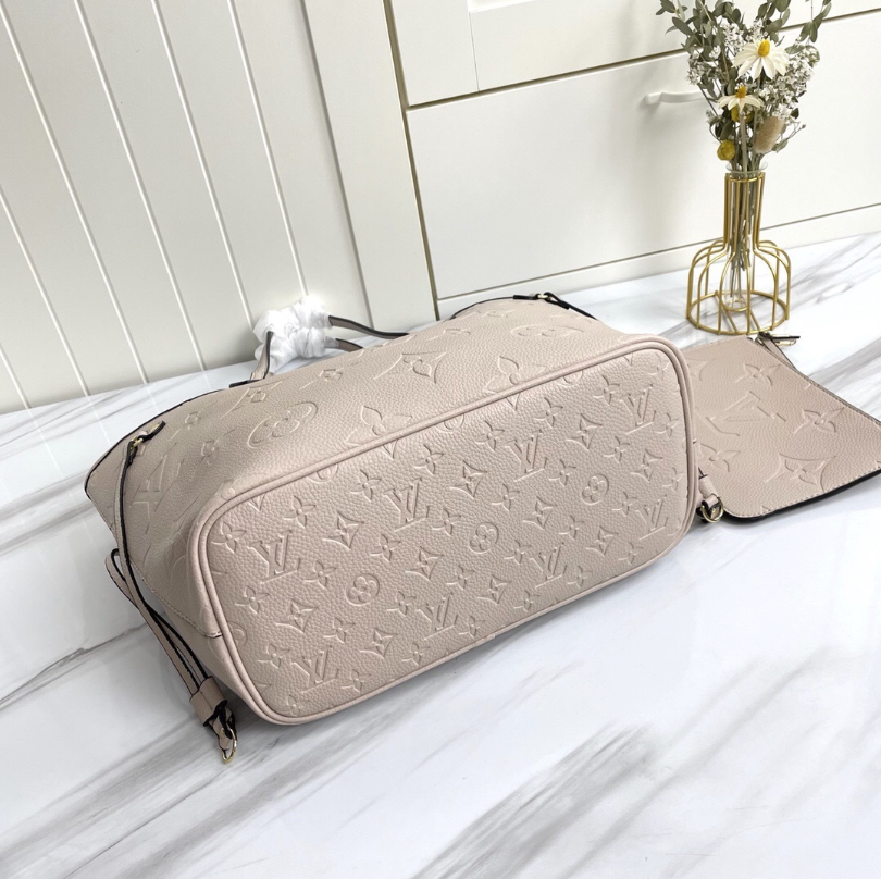 Tan Neverfull LV Purse