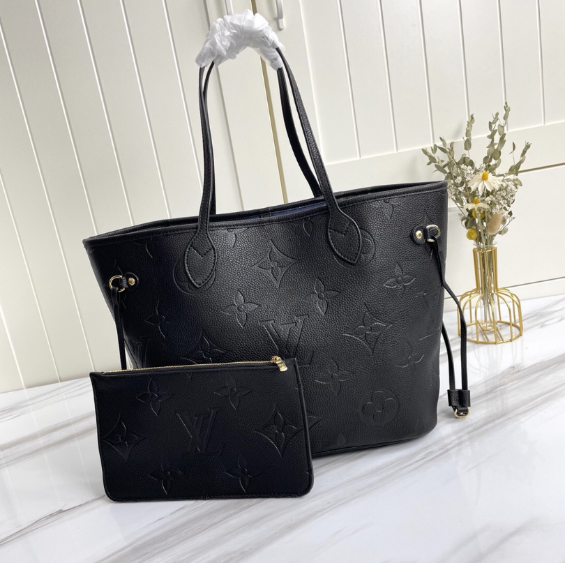 Black Neverfull LV Purse