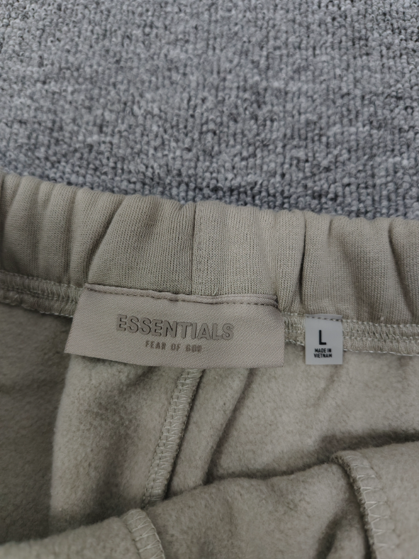 # ESS20 Essentials Brand Pants
