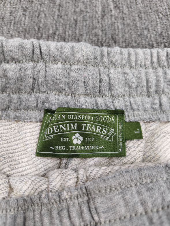 # DT1015 Denim Brand Shorts