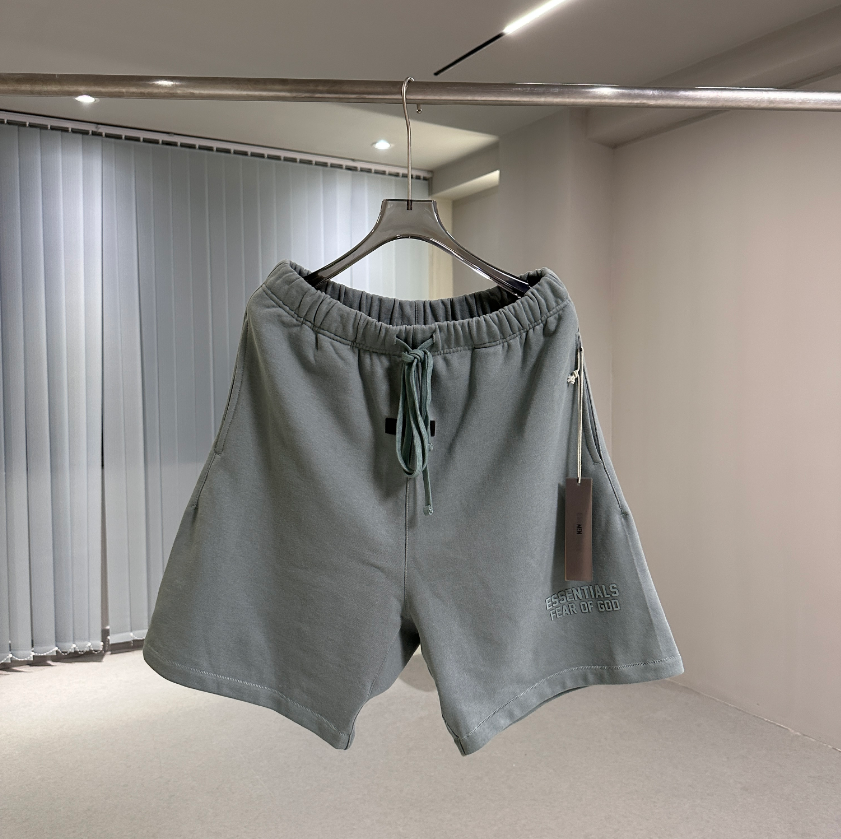 # 516 Essentials Brand Shorts