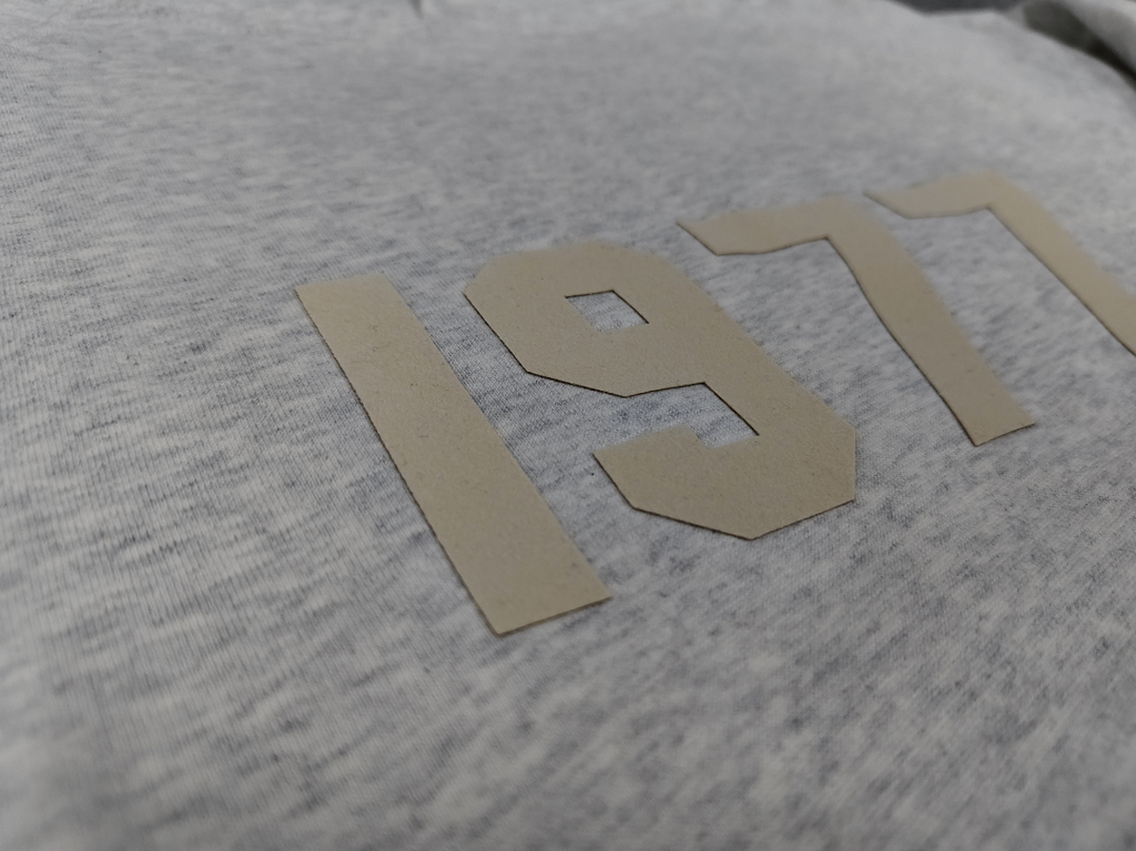 Light oa 1977 Essentials Hoodie