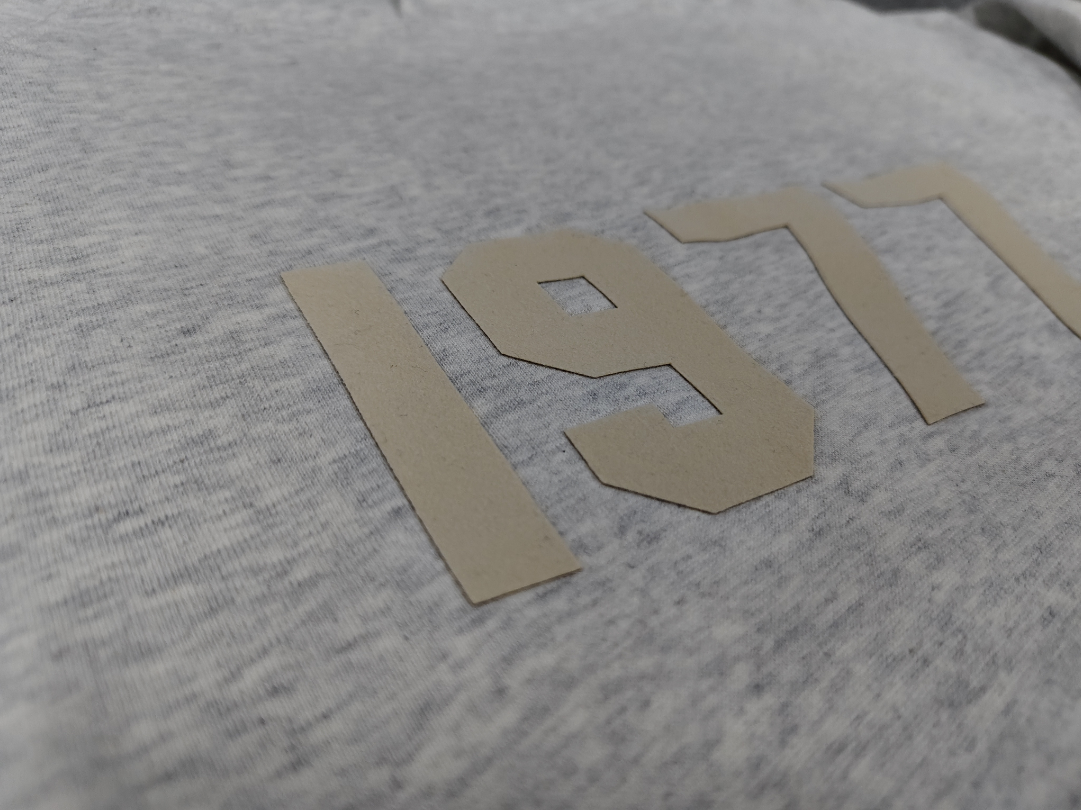 Light oa 1977 Essentials Hoodie