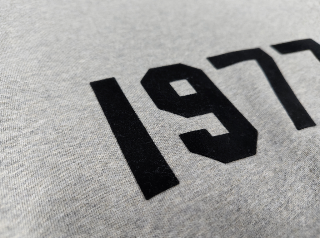 Dark oa 1977 Essentials Hoodie
