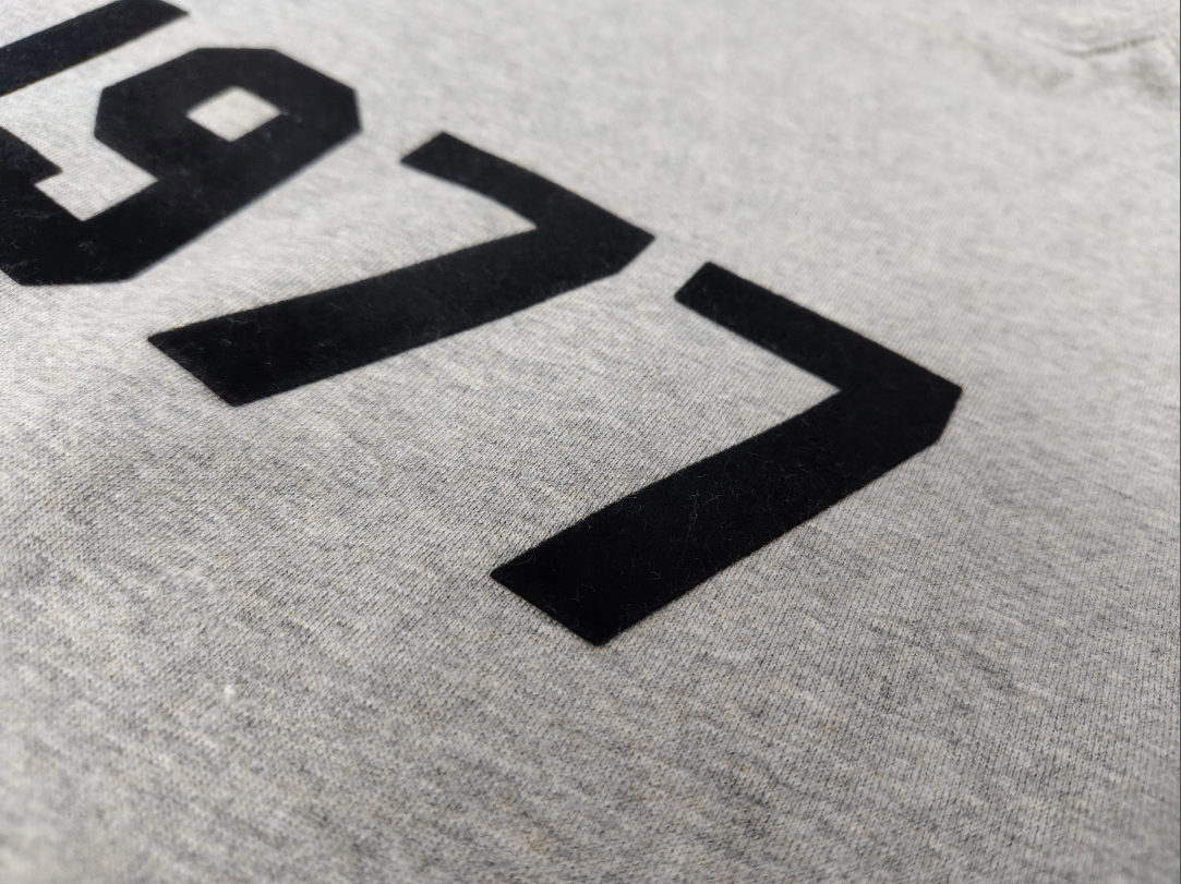 Dark oa 1977 Essentials Hoodie