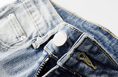 603 Amiri Jeans