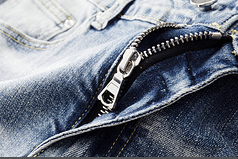 603 Amiri Jeans