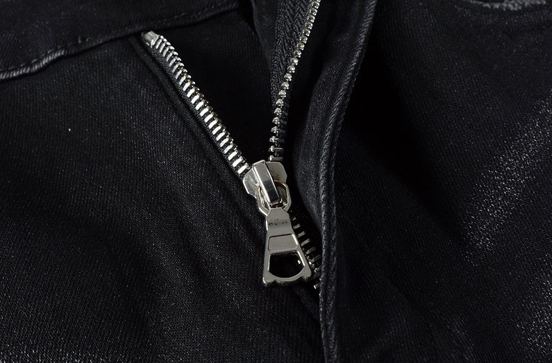 8823 Amiri Jeans