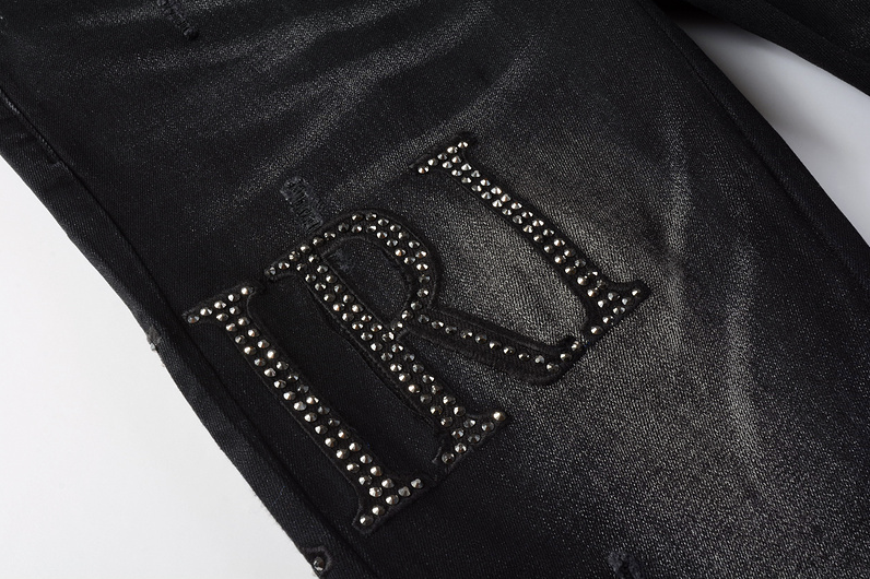 8823 Amiri Jeans