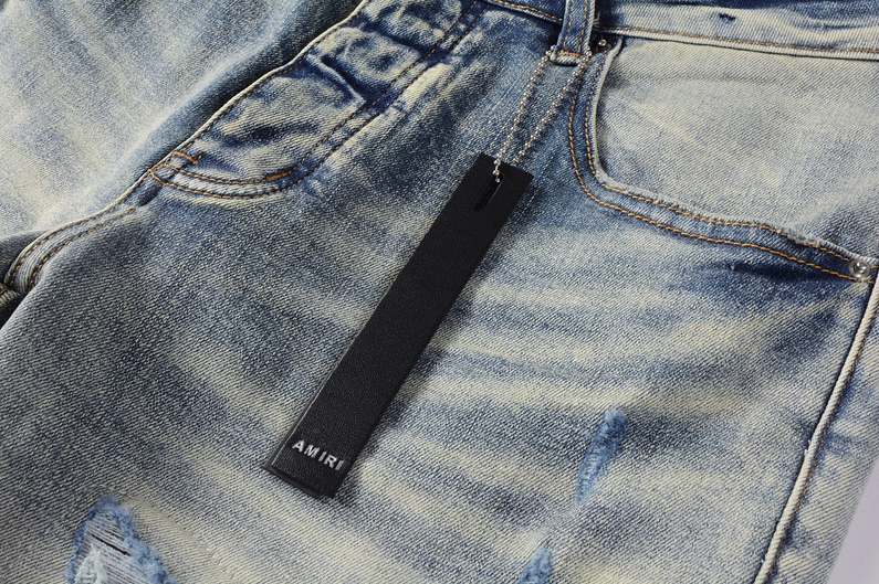 8886 Amiri Jeans
