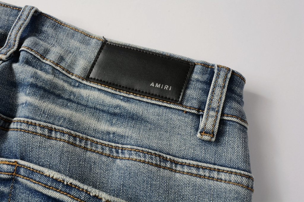 8898 Amiri Jeans