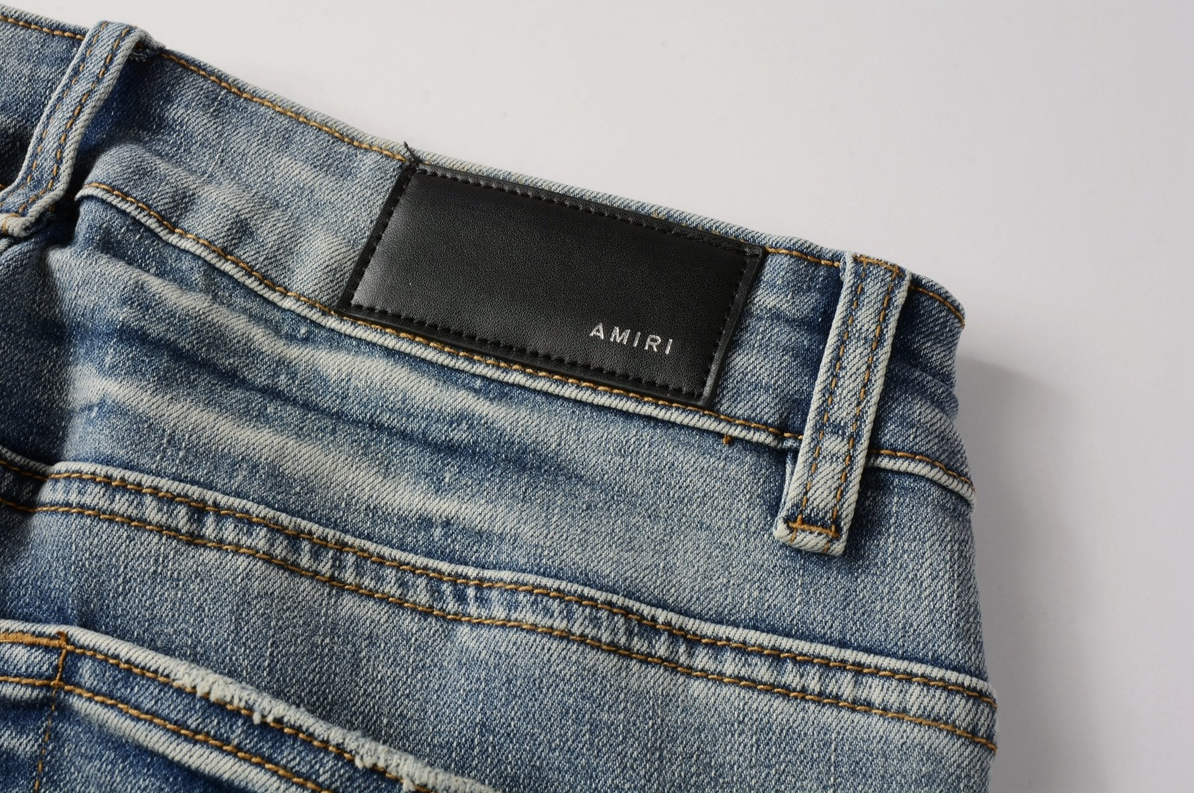 8898 Amiri Jeans