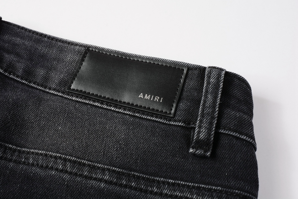 8903 Amiri Jeans