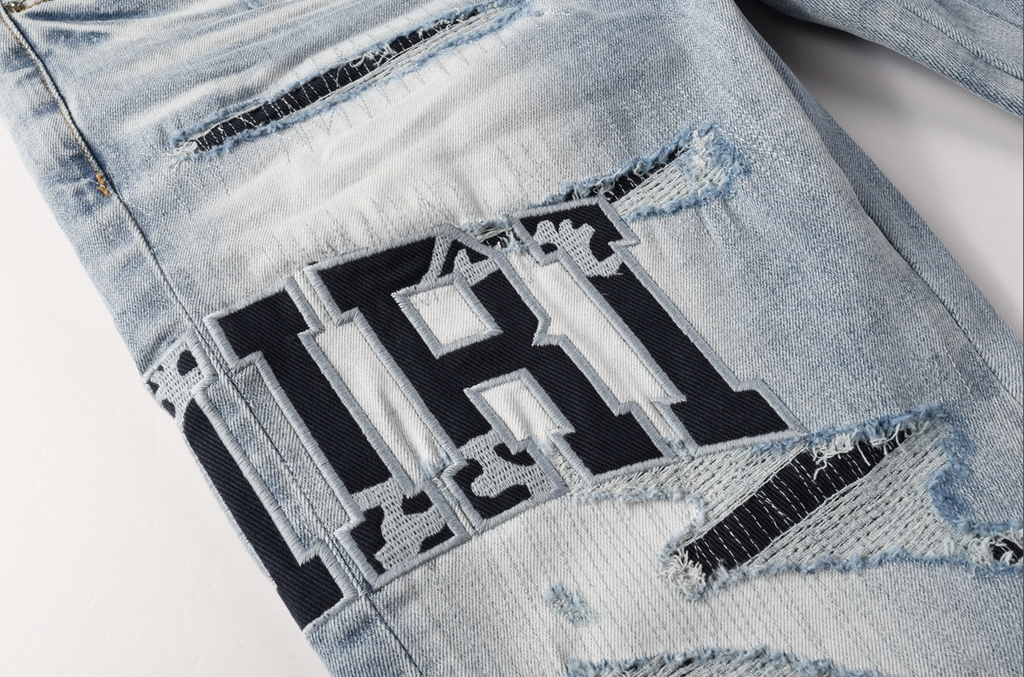 8920 Amiri Jeans