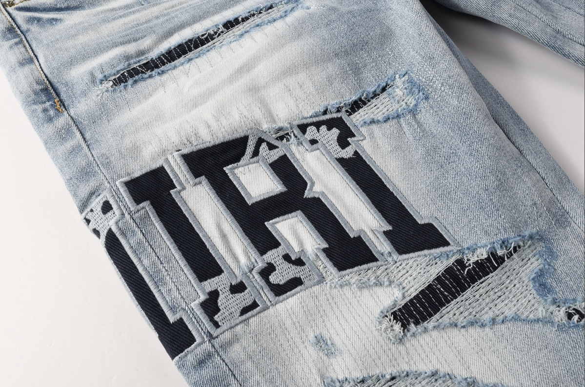 8920 Amiri Jeans