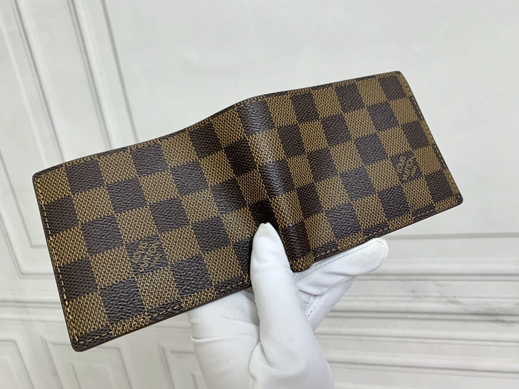 M60893 LV Wallet
