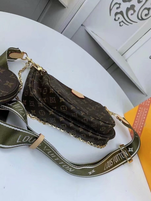 44823 LV Purse Green Strap