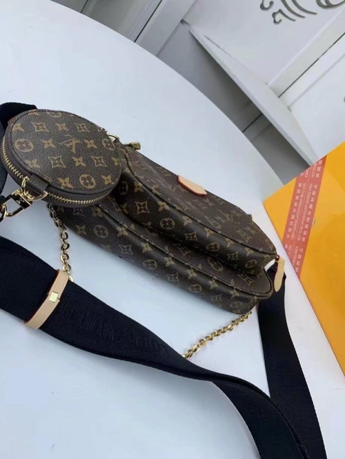 44820 LV Purse Black On Black Strap