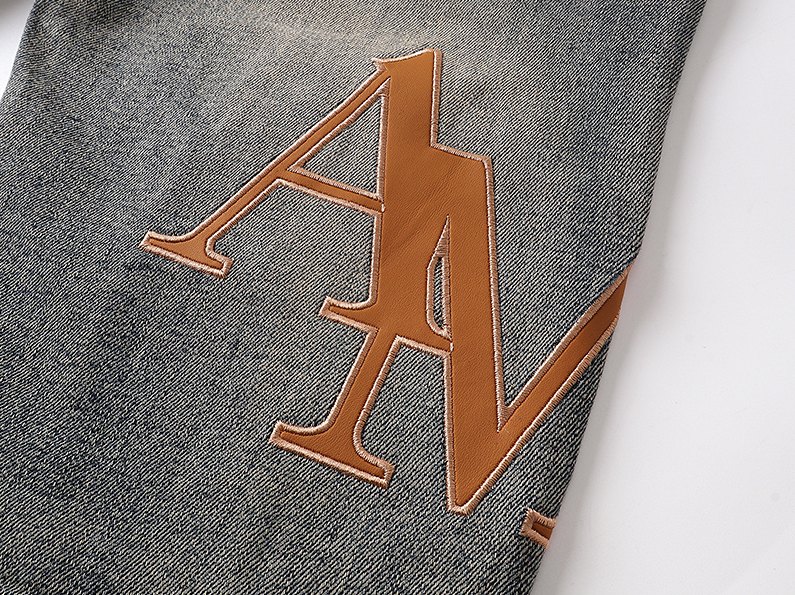 # AM5008 Amiri Brand Jeans